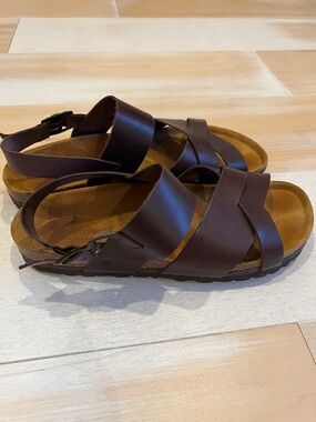 BearPaw Brown Leather Strappy Sandals